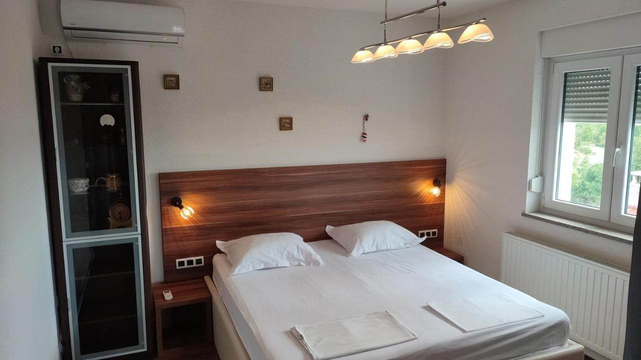 Blue Lake Luxury Rooms Grabovica Esterno foto